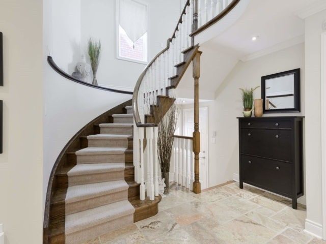 5690 Wells Pl, Mississauga, L5M5T6 | Image 3