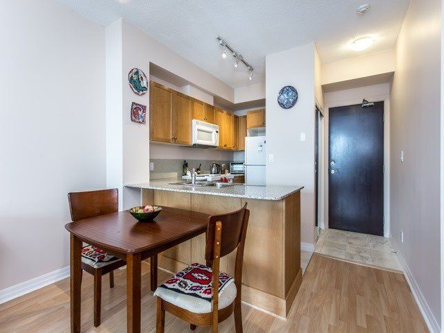 1106 - 1359 Rathburn Rd E, Mississauga, L4W5P7 | Image 2