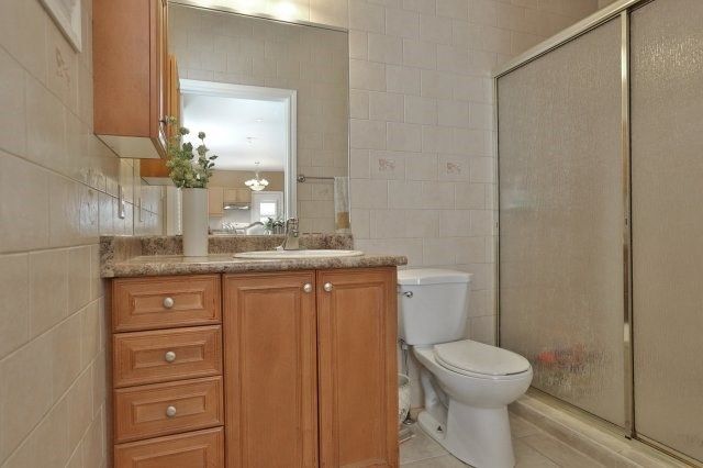 2363 Parkglen Ave, Oakville, L6M4Y4 | Image 3