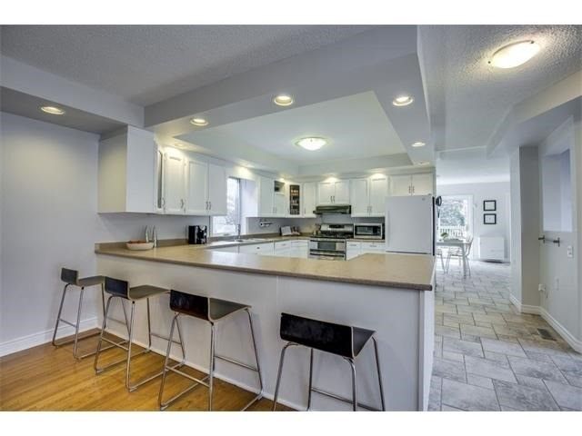 435 Maple Ave, Oakville, L6J2J2 | Image 3