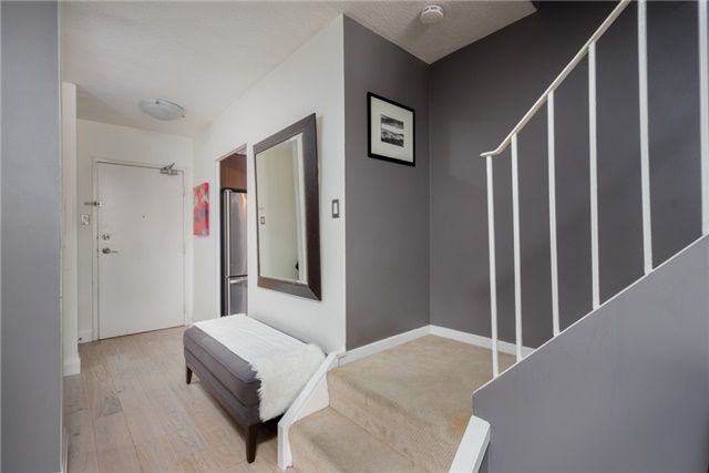 308C - 2 Valhalla Inn Rd, Toronto, M9B6C3 | Image 2