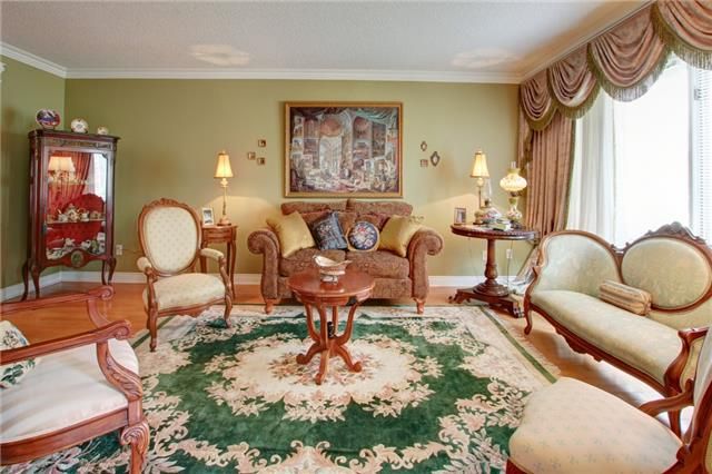 4303 Bridlepath Tr, Mississauga, L5L3K3 | Image 3