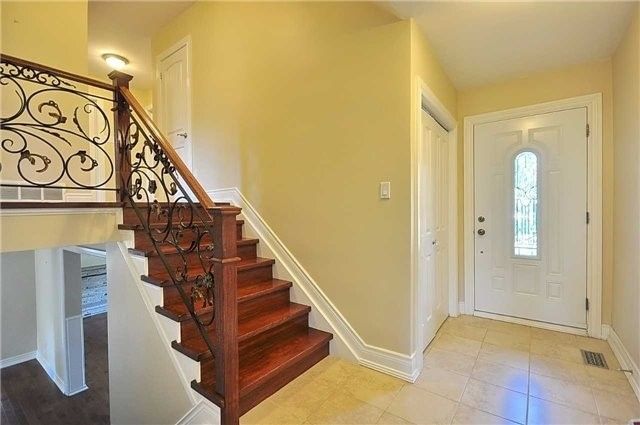 261 Pinehurst Dr, Oakville, L6J4X2 | Image 3