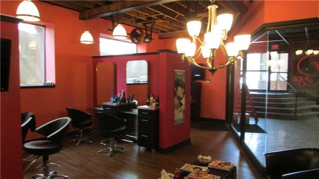 L02 - 60 Queen St E, Brampton, L6V1A9 | Image 3