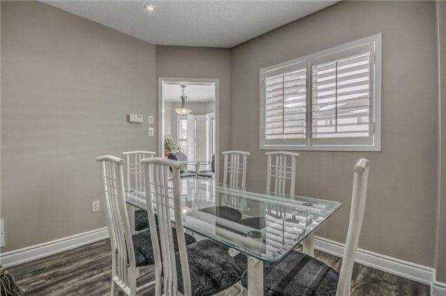 17 Binder Twine Tr, Brampton, L6X4R2 | Image 3