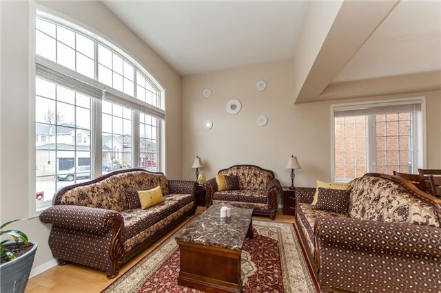 7 Bettey Rd, Brampton, L6P1S9 | Image 3