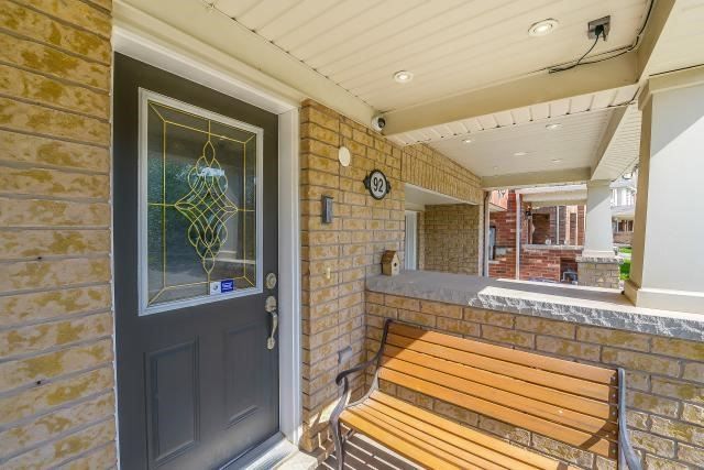 92 Lathbury St, Brampton, L7A0R8 | Image 2