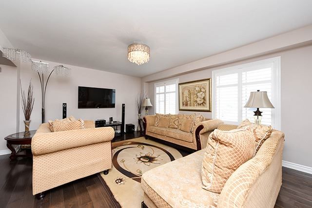 40 Donomore Dr, Brampton, L7A0S7 | Image 3