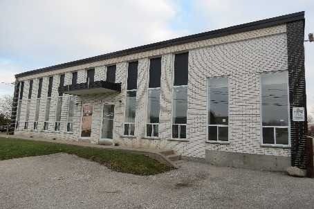 3130 Universal Dr, Mississauga, L4X2C8 | Image 2