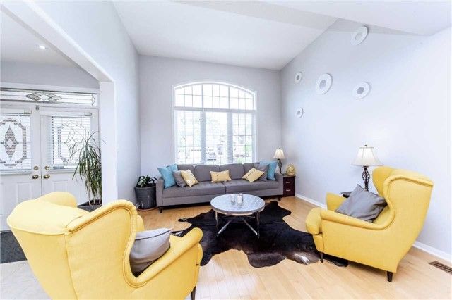 7 Bettey Rd, Brampton, L6P1S9 | Image 3