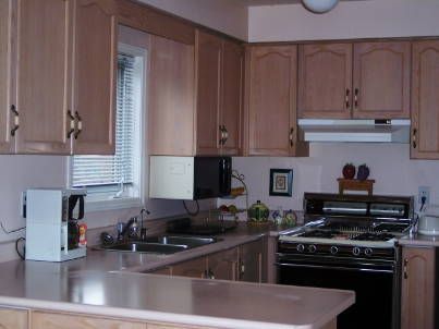 23 Fenflower Crt, Brampton, L7A1H3 | Image 2