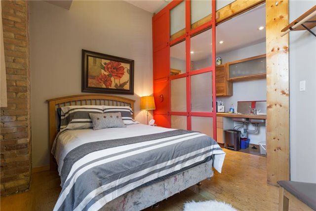 2480 Dundas St W, Toronto, M6P1W9 | Image 3