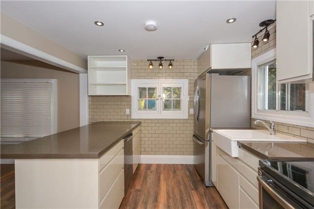 174 Victoria St, Brampton, L6Y0A6 | Image 2