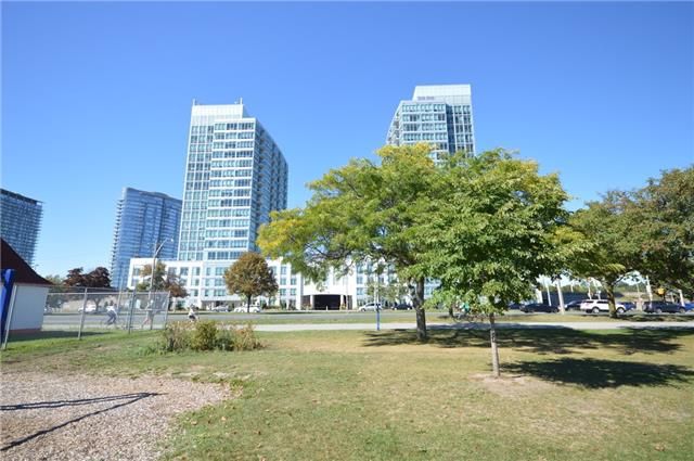702 - 1910 Lake Shore Blvd W, Toronto, M6S 1A2 | Image 3