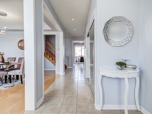 7 Bettey Rd, Brampton, L6P1S9 | Image 2