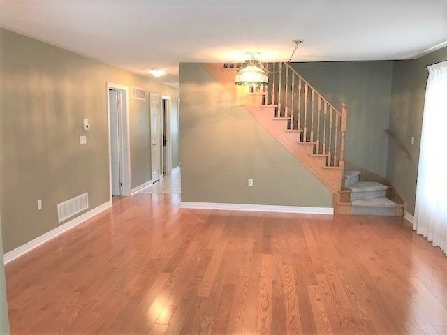 245 Centennial Forest Dr, Milton, L9T5W9 | Image 3