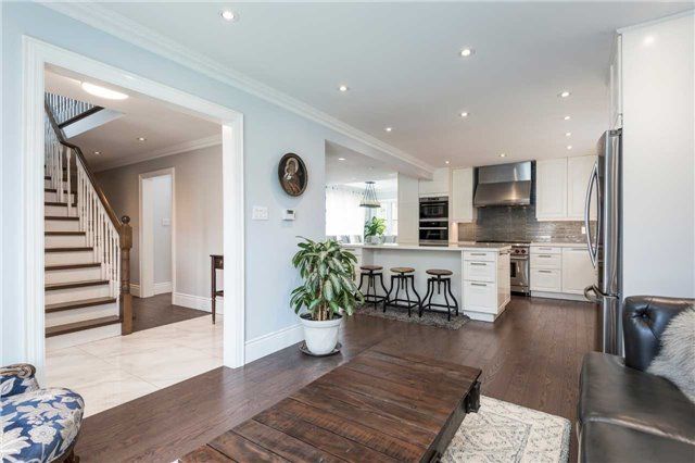 19 Talgarth Rd, Toronto, M9B6H1 | Image 3