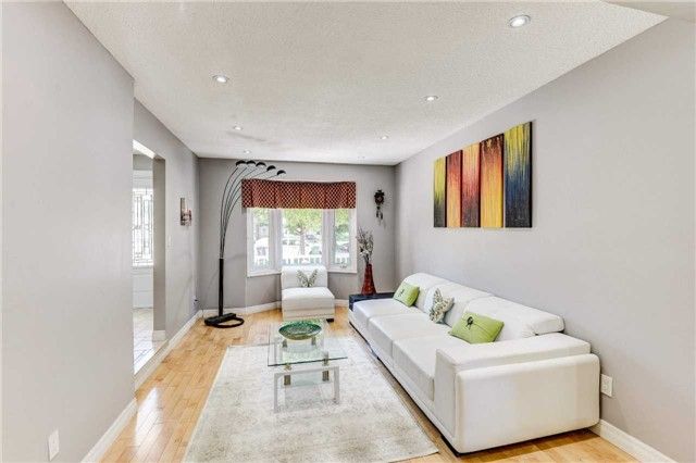 4203 Wheelwright Cres, Mississauga, L5L2X4 | Image 3