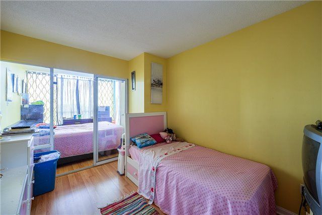 Room1