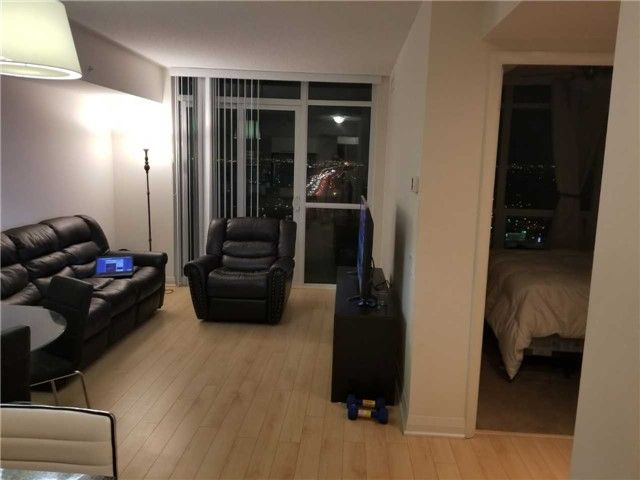 2801 - 5 Valhalla Inn Rd, Toronto, M9B0B1 | Image 3