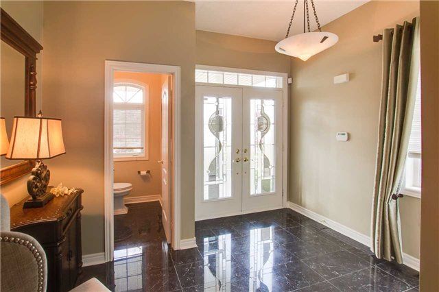 46 Customline Dr, Brampton, L7A3C2 | Image 2