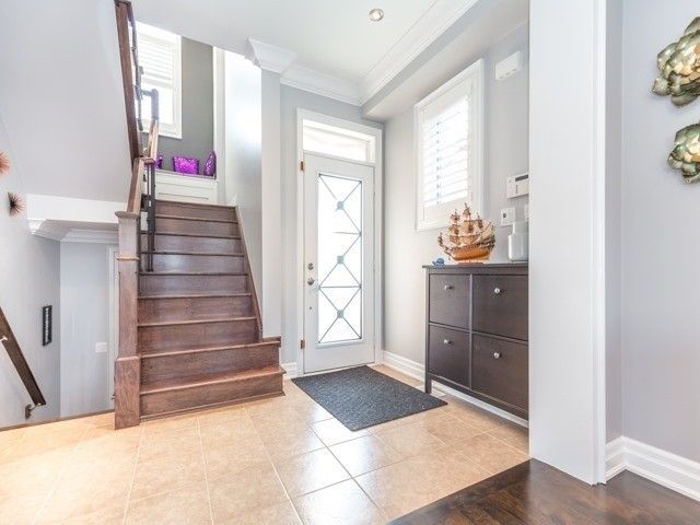 21 Arkwright Dr, Brampton, L7A0V2 | Image 2