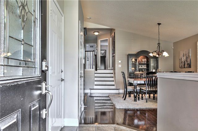 4191 Bianca Forest Dr, Burlington, L7M4L4 | Image 2