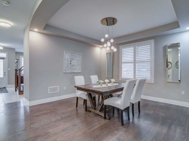 1190 Mceachern Crt, Milton, L9E1E5 | Image 3