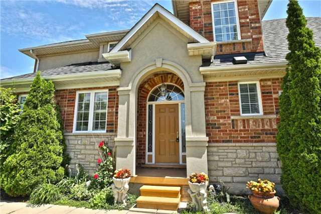 2363 Parkglen Ave, Oakville, L6M4Y4 | Image 2