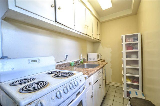 1 - 90 Trethewey Dr, Toronto, M6M4B4 | Image 2