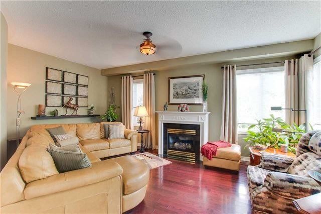 46 Customline Dr, Brampton, L7A3C2 | Image 3