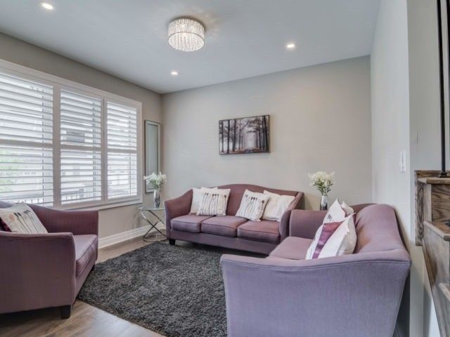 1190 Mceachern Crt, Milton, L9E1E5 | Image 3