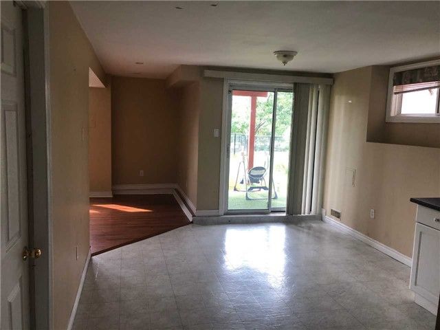 6 Porchlight Rd N, Brampton, L6X4S3 | Image 2