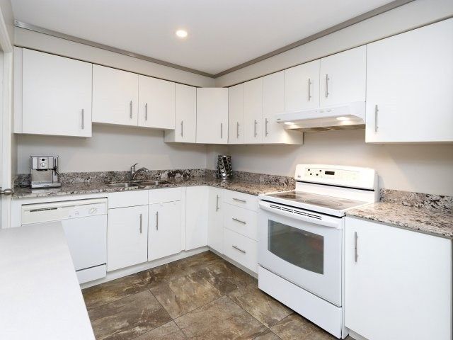 11 - 3050 Constitution Blvd, Mississauga, L4Y3X7 | Image 3