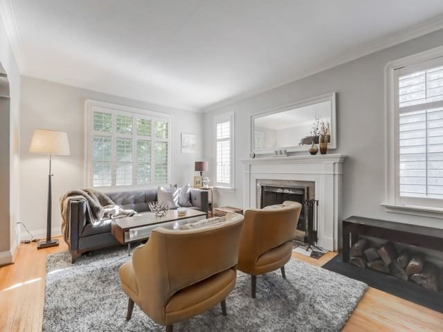 20 Elderidge Ave, Toronto, M8Y2C5 | Image 3
