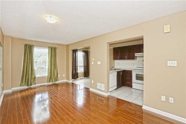 19 - 2 Clay Brick Crt, Brampton, L6V4M7 | Image 2