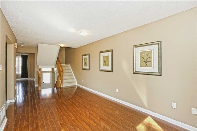 19 - 2 Clay Brick Crt, Brampton, L6V4M7 | Image 3