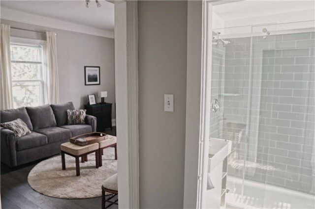 1 - 164 Trafalgar Rd, Oakville, L6J3G6 | Image 3