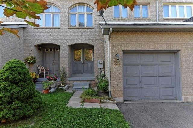 26 Goldenlight Circ, Brampton, L6X 4N6 | Image 2