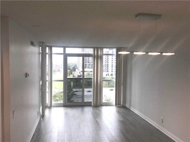 905 - 1 Valhalla Inn Rd, Toronto, M9B1S9 | Image 3