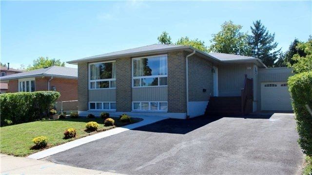Upper - 17 Gable Dr, Brampton, L6V2H2 | Image 2