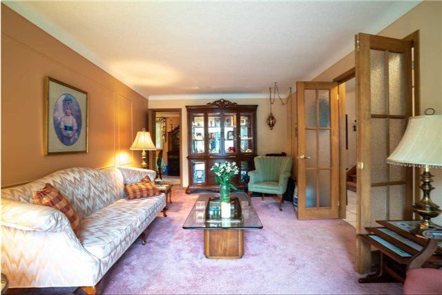 406 Oakwood Dr, Burlington, L7N 1X2 | Image 3