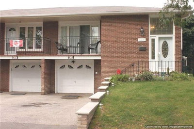 Semi-Detached House sold at 439 Ginger Dwns, Mississauga, Ontario, L5A 3A8 - Mississauga Valleys - MLS: W4274402