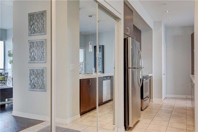 Ph3504 - 223 Webb Dr, Mississauga, L5B0E8 | Image 3