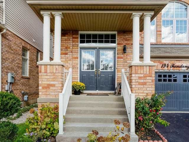 194 Fandango Dr, Brampton, L6X0L3 | Image 2