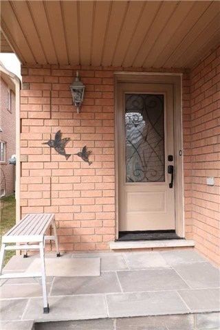 1386 Quest Circ, Mississauga, L5N 8B5 | Image 3