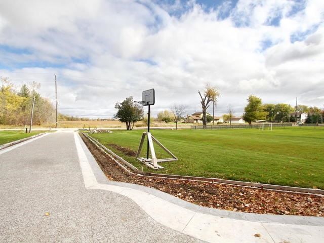 8182 Hornby Rd, Halton Hills, L0P 1E0 | Image 2