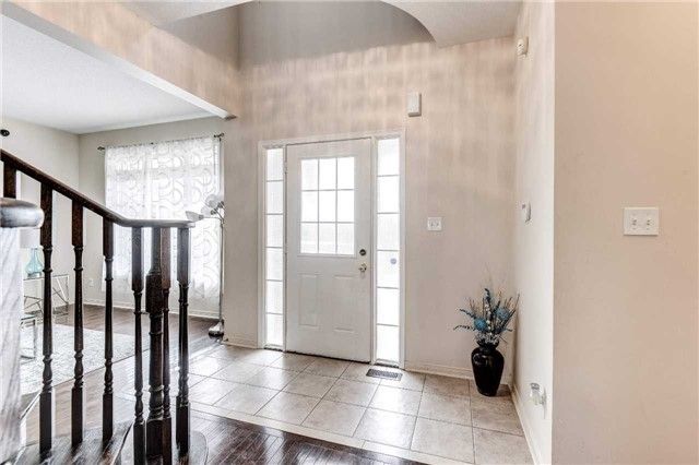 4569 Sandford Farm Dr, Mississauga, L5V0C2 | Image 3