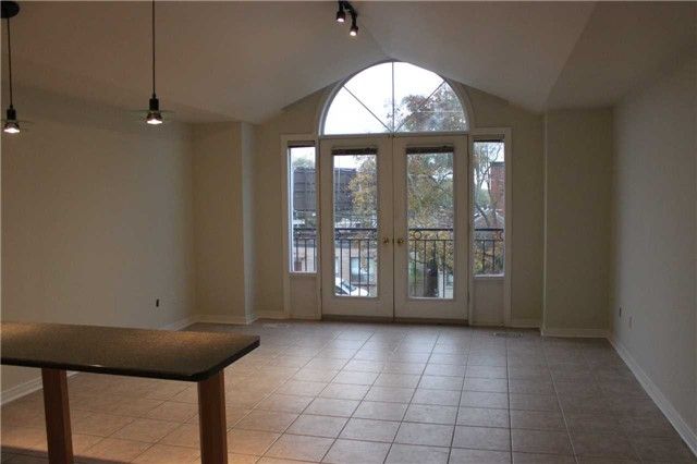 Upper Level leased at Upper-67 Florence Crescent, Toronto, Rockcliffe-Smythe, M6N4E8 - MLS: W4289741