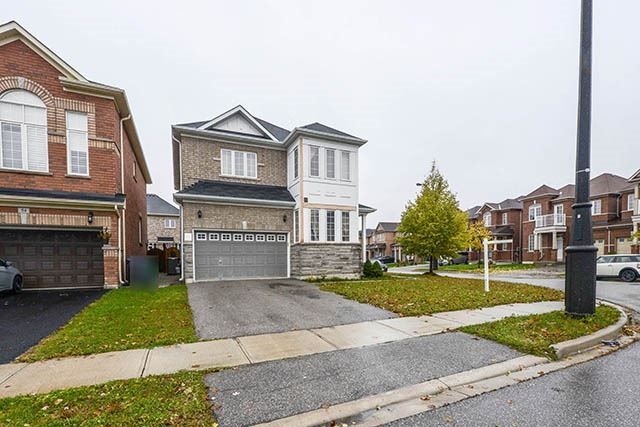56 Iceland Poppy Tr, Brampton, L7A0M9 | Image 2